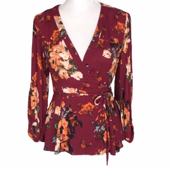 HD in Paris | Anthro Ruby Floral Gail Surplice Wrap Blouse - Picture 4 of 12